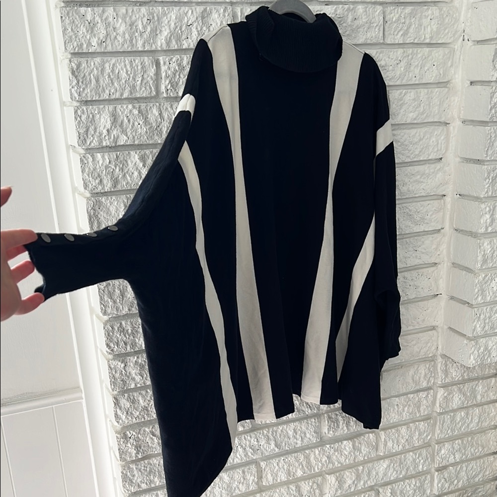 Alfani Black and White Women's Sweater